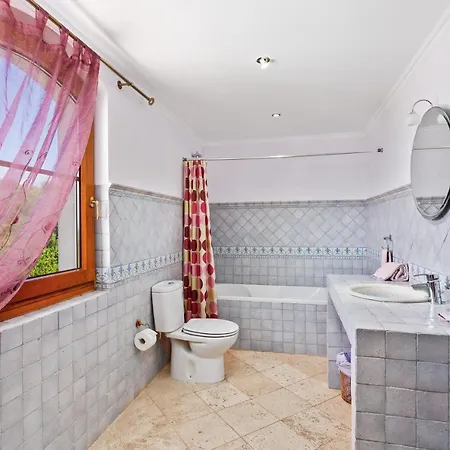 4 Bedrooms Villa With Sea View Private Pool And Enclosed Garden At Tunes 7 Km Away From The Beach 别墅 *