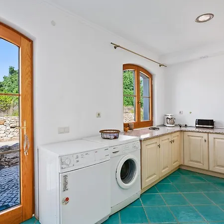 4 Bedrooms Villa With Sea View Private Pool And Enclosed Garden At Tunes 7 Km Away From The Beach 图内什