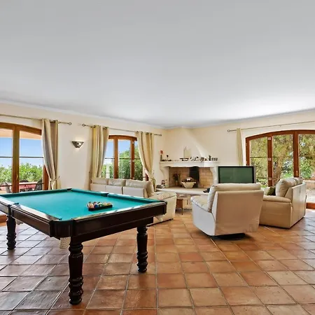 4 Bedrooms Villa With Sea View Private Pool And Enclosed Garden At Tunes 7 Km Away From The Beach 别墅